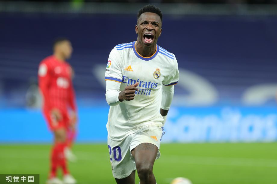 他的投篮稳 他的投篮稳